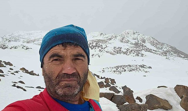 Diyarbakırlı dağcıdan Süphan Dağı'na başarılı solo tırmanış
