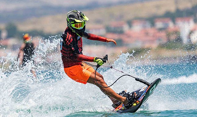 Dünya Motosurf Şampiyonası'nda heyecan başladı
