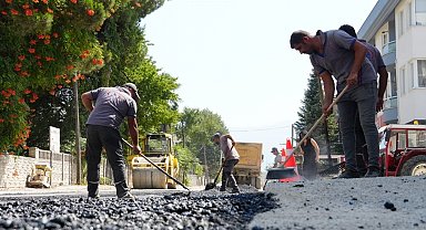 Düzce'de 4 bin 379 metre yeni yol açıldı