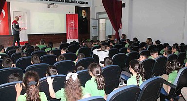 Düzce'de öğrencilere süt ve gıda güvenliği eğitimi