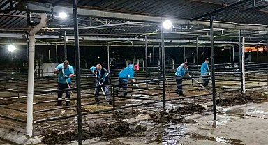 Efeler'de bayram sonrası kapsamlı temizlik seferberliği
