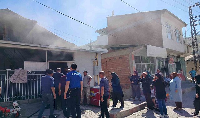Elazığ'da ev yangını