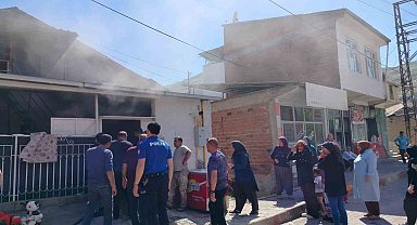Elazığ'da ev yangını