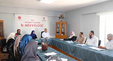 Elazığ'da manevi rehberlik alanlarında yürütülen faaliyetler değerlendirildi