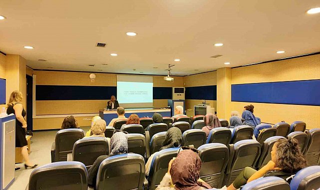 Elazığ'da "Her Gebeye Bir Ebe" uygulaması sürüyor