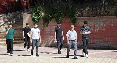 Elazığ'da YKS maratonu başladı: 37 binden fazla aday geleceği için sıralardaki yerini aldı