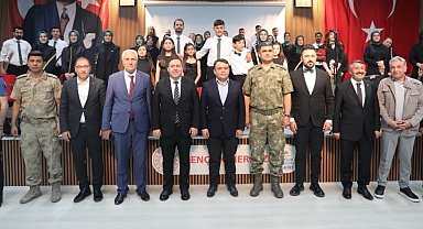 Eleşkirt'te gençlik konseri ve el sanatları sergisi düzenlendi