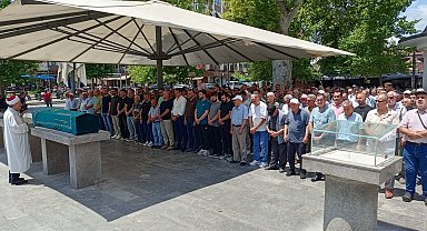 Emekli Bankacı Esin Camak vefat etti