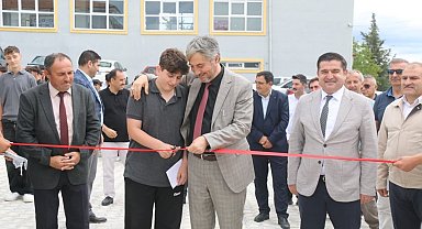 Emet Cevizdere Şehitleri MTAL'de yılsonu sergisi ve ödül töreni