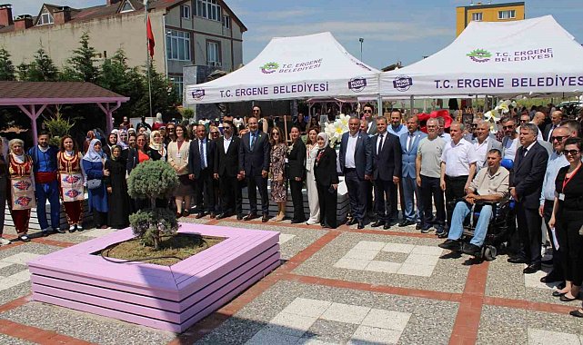 Ergene'de "Sanata dokunan hayatlar" sergisi açıldı