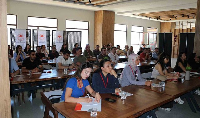 Erzincan'da süt ve süt ürünleri denetimlerine yönelik eğitim başladı