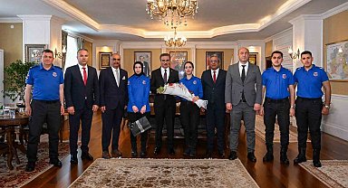 Erzurum Valisi Baruş, ceza infaz personelini kabul etti