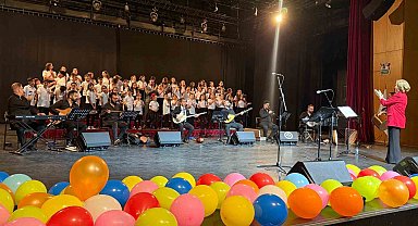 Erzurum'da türkü dolu gece