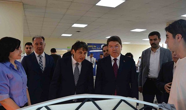 Eski Adalet Bakanı Yılmaz Tunç: "Türkiye, uluslararası alanda iklim konusunda öncülük yapan bir ülke"