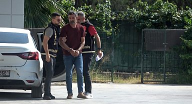 Eski eşini eşarp ve yastıkla boğan sanık, olay gecesi kız arkadaşına trafikte birisini öldürdüğünü söylemiş