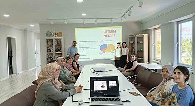 Eskişehir'de kursiyer kadınlara "Aile İçi İletişim ve Dijital Bağımlılık" eğitimi gerçekleştirildi