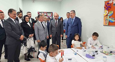 Eskişehir'de Zübeyde Hanım Özel Eğitim Anaokulu'nun yeni binası törenle açıldı