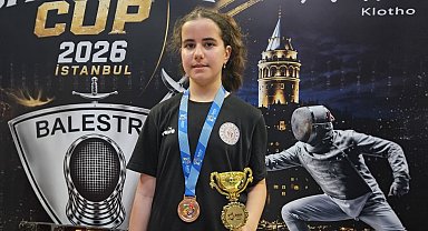Eskişehirli eskrimciler uluslararası turnuvaya damga vurdu