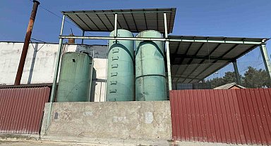 Fabrikayı kurşunladı, sızan kimyasal maddeden polisler hastanelik oldu