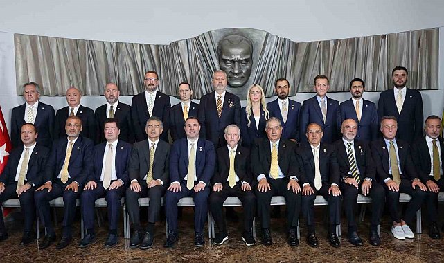 Fenerbahçe Yönetim Kurulu ilk toplantısını yaptı