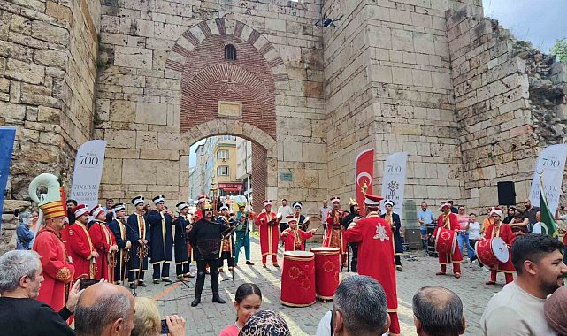 Fethin 700. yılında mehter sesleri Saltanat Kapı'dan yükseldi