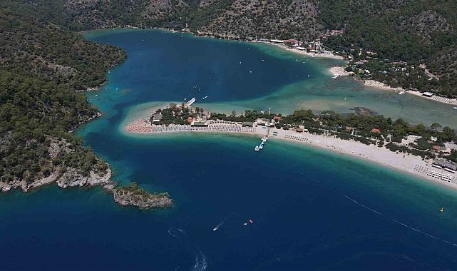 Fethiye'nin gözde plajına bayramda 18 bin 870 ziyaretçi