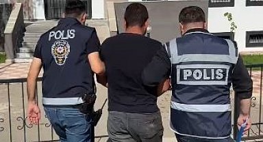 Firari hükümlü Sivas'ta yakayı ele verdi