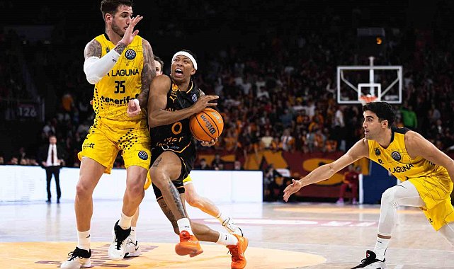 Galatasaray'da iki isimle yollar ayrıldı