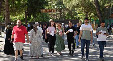 Gaziantep'te YKS heyecanı devam ediyor