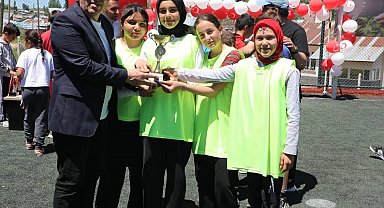 Gaziköy'e spor desteği