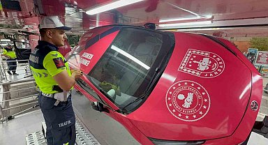 Gençler emniyet kemerinin önemini atılan takla sonrası anladı