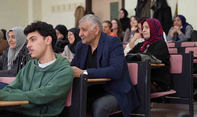 Gençler sordu, "Tecrübe" yanıtladı: ETÜ'de kuşaklar arası gönül köprüsü