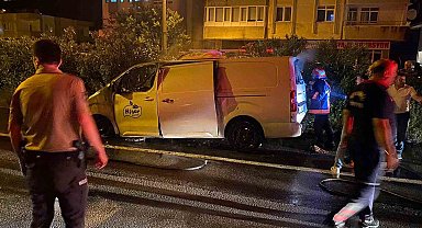 Giresun'da seyir halindeki otomobil alev alev yandı
