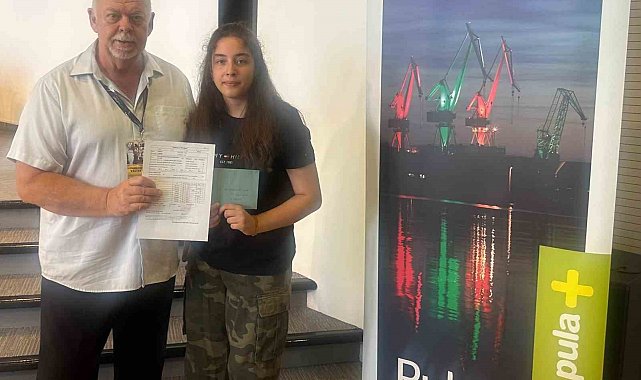 GKV'li Beren Kalyoncu satrançta dünya zirvesinde