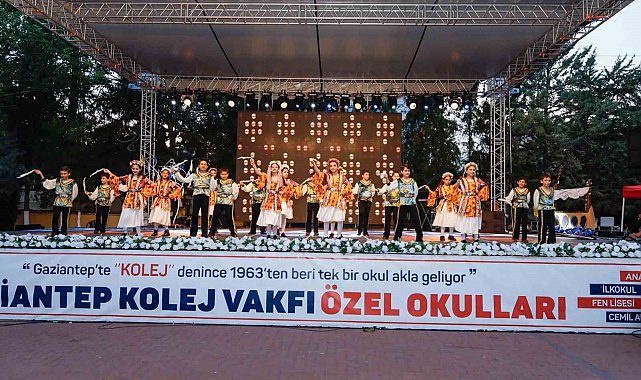 GKV'liler Anadolu'yu 'Dansın Renkleriyle' sahneye taşıdı