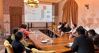 Güvenli elektronik küpe sistemi ve KKKA hastalığına karşı kene mücadelesi eğitimi gerçekleştirildi