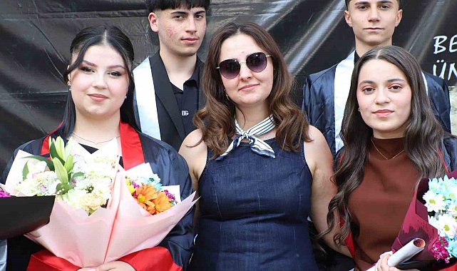 Hakkari'de mezuniyet heyecanı