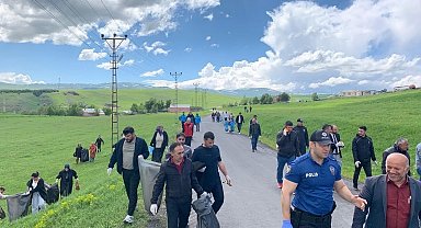 Hanak'ta çöp toplama seferberliği