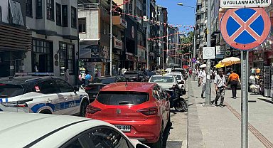 Hatalı parklar trafiği zaman zaman aksatıyor