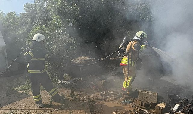 Hatay'da bahçe ve çadır yangını