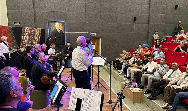 Hayat Boyu Öğrenme Haftası'nda türkü dolu gece