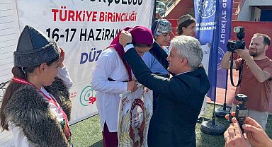 Hedefi ortadan vuran sporcular, madalyalarını aldı
