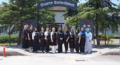 Hem öğreniyor hem eğleniyorlar