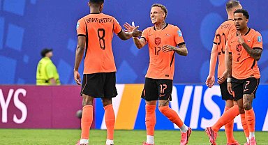 Hollanda, 7 puanla F Grubu'nu lider tamamladı