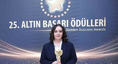 İHA muhabiri Zöhre Alagöz'e "Yılın En İyi Savunma Muhabiri" ödülü verildi