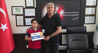 İlkokul öğrencisi kazandığı ödülü Gazze'ye gönderdi