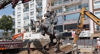 İncirliova'da Atatürk heykeli koruma altına alındı