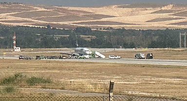İniş takımı arızalanan SunExpress uçağı paniğe neden oldu