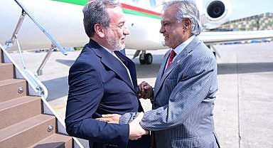 İran Cumhurbaşkanı Pezeşkiyan, Pakistan'da