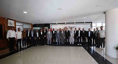 İş adamı Eken: "Şehri ortak akılla yöneteceğiz"